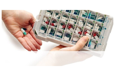 Weekly and daily pillboxes