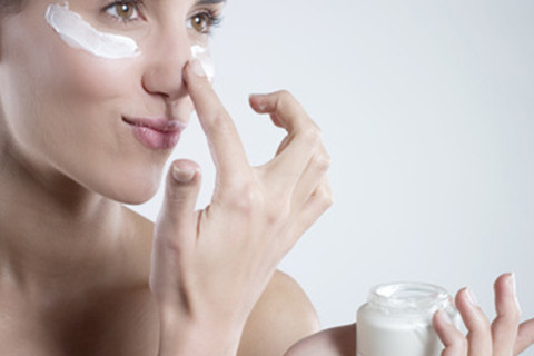 Face creams, care products and lotions for the comfort of dry skin
